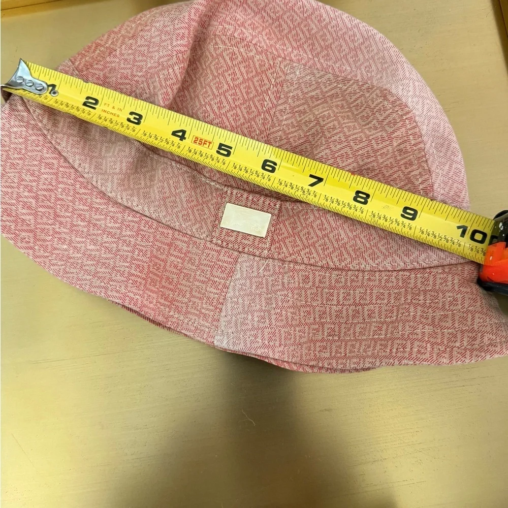Rare FENDI 90's Vintage Bucket Hat never worn